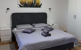 Apartment & Rooms - Marina