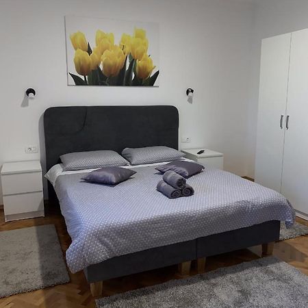 Apartment & Rooms - Marina Ploce  Buitenkant foto