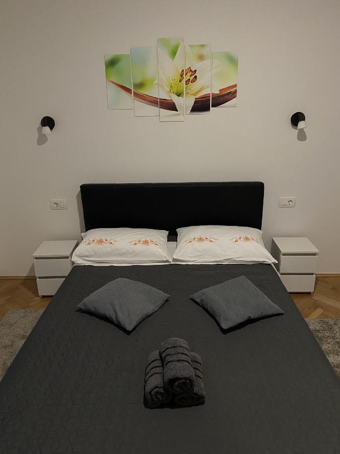 Apartment & Rooms - Marina Ploce  Buitenkant foto