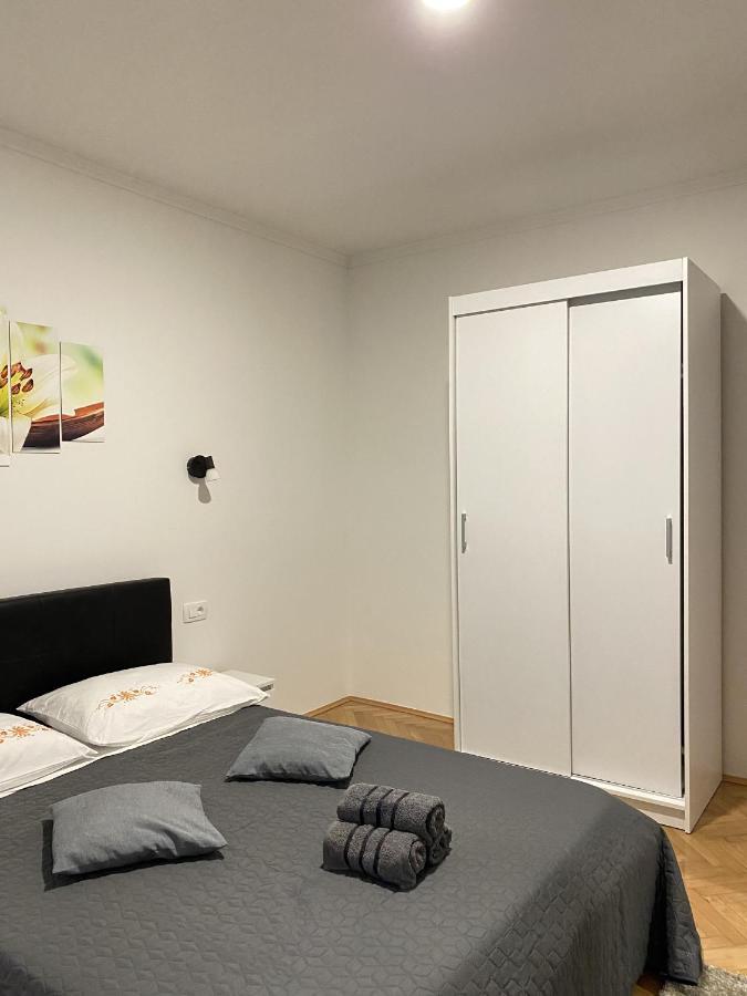 Apartment & Rooms - Marina Ploce  Buitenkant foto